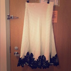 Bloomingdale's White and Black Lace Trim Skirt